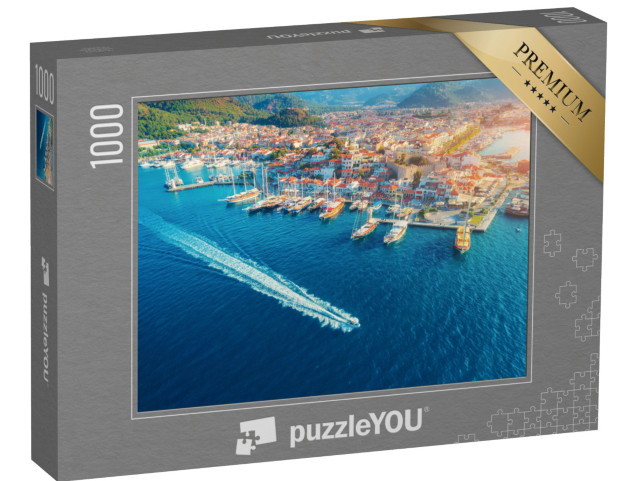 puzzle 1000 dílků „Západ slunce v přístavu v Marmarisu: letecký pohled na lodě a domy“
