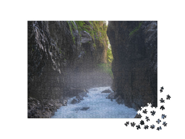puzzle 1000 dílků „Řeka Partnach v soutěsce Partnachklamm, Garmisch Partenkirchen“